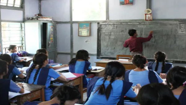 17 teachers selected for Shailesh Matiyani Award will honored on Teacher s Day