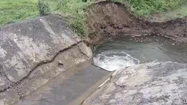 Corruption in the canal coming out of Surajpura Dam of Kesli farmers crops ruined
