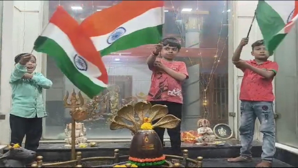 15th August tricolor flag was hoisted in the court of Bhole Baba under the aegis of Jagrut Hindu Manch