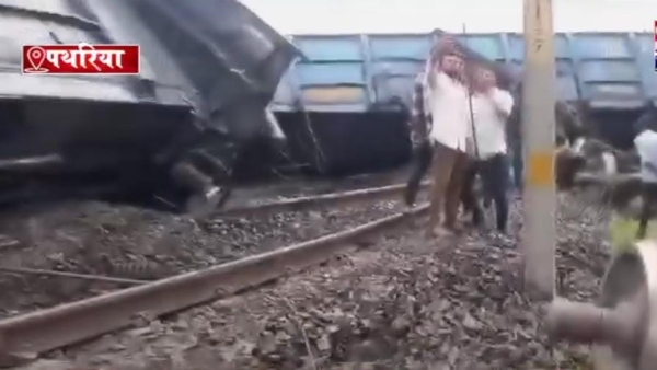 Train derails in Patharia Damoh Sagar-Katni route completely disrupted
