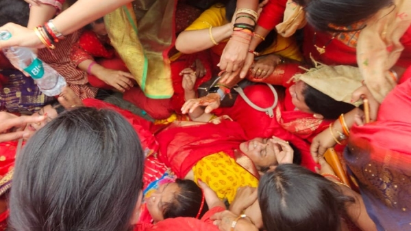 Vibha Patel felt dizzy due to Congress movement police stopped her from going to Raj Bhavan