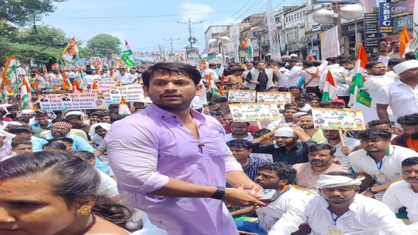Youth Congress protest Police used force during siege of CM House Youth Congress protest Police used force during siege of CM House