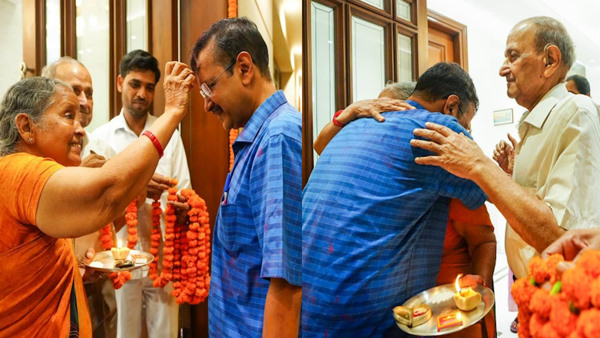 Arvind Kejriwal arrives at his residence