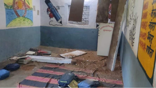 Balcony fell during running class in Shivpuri