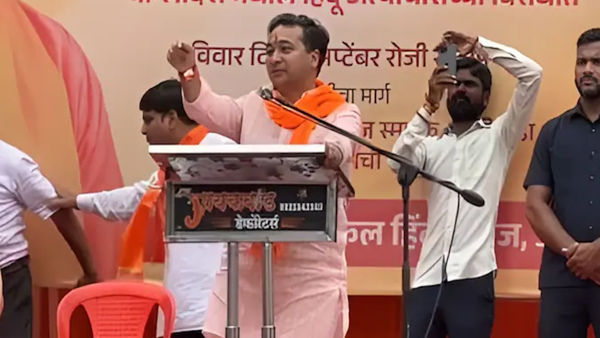 Nitesh Rane over mosques