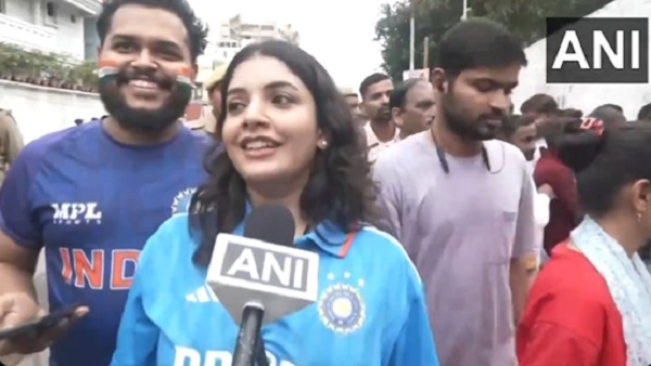 Cricket fans Cricket fans