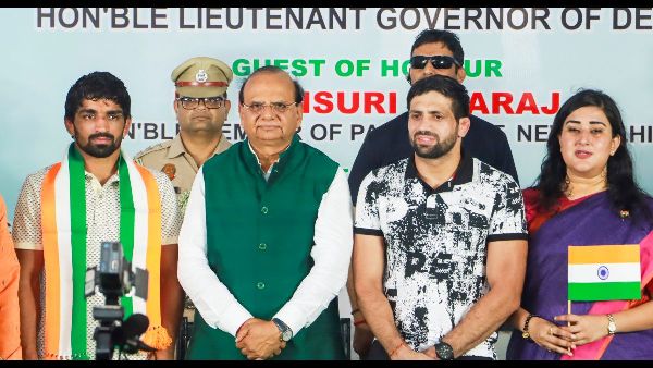  दिल्ली एलजी को मिलीं नई शक्तियां