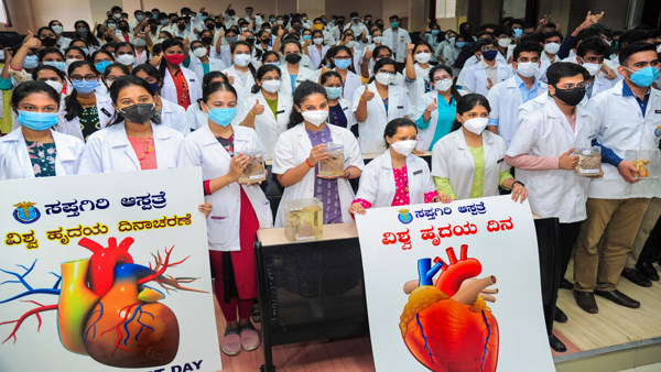 Doctors rejects Mamata govt invitation