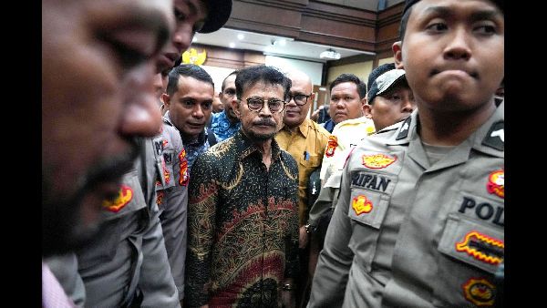  दिल्ली में जबरन वसूली के खिलाफ कार्रवाई की मांग