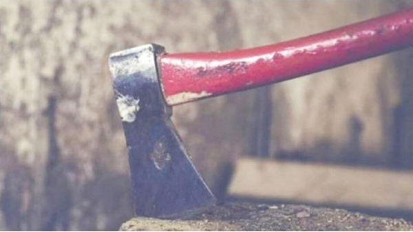 Husband and wife cut with axe Gwalior news