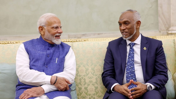 India Maldives hold defence talks