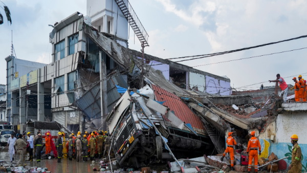 Lucknow building collapse