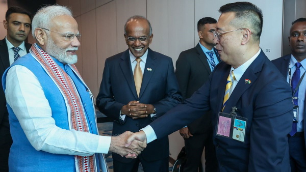 PM Modi arrives in Singapore PM Modi arrives in Singapore