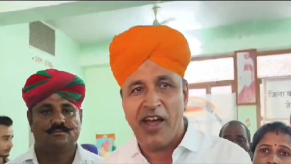 jaisalmer-barmer-lok-sabha-mp-ummedaram-beniwal-gave-this-big-statement-about-mla-ravindra-bhati