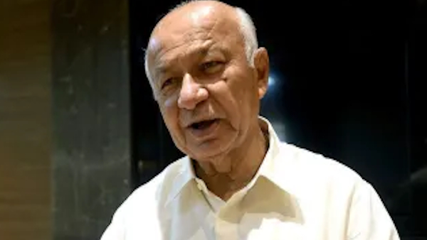 Sushil Kumar Shinde over J-K situations