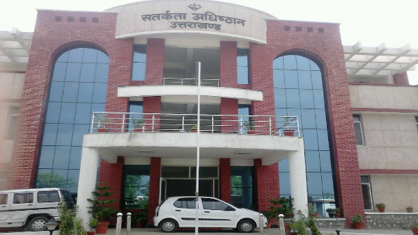 Vigilance Uttarakhand scholarship scam dehradun raids house former District Social Welfare Officer