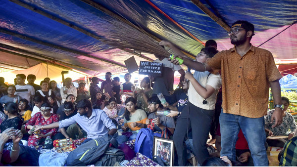 West Bengal trainee Doctors protest