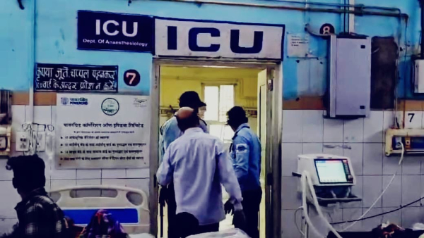 Fire in ICU of Jayarogya Hospital Injured patient dies eyewitness gives statement