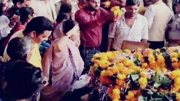 Crowd gathered in the funeral procession of soldier Pradeep Patel CM Mohan Yadav announced Rs 1 crore
