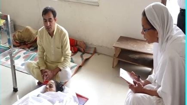 Cancer patient Pooja Jain sacrificed her family know the reason for observing Sallekhana fast