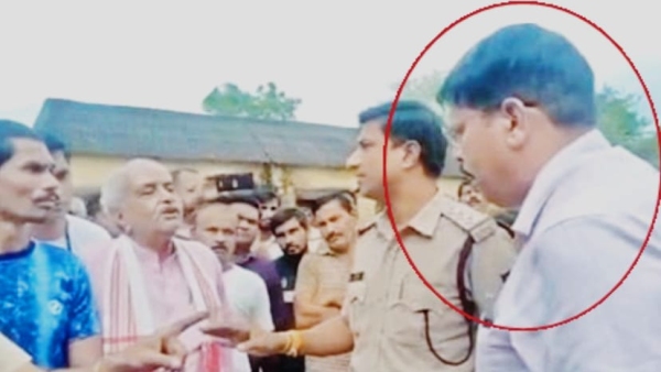 Budhni SDM Radheshyam Baghel showed his attitude to RSS VHP leaders video went viral