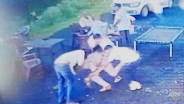 In Shivpuri ASI miscreants beat him severely with chairs case of agricultural tax evasion In Shivpuri ASI miscreants beat him severely with chairs case of agricultural tax evasion