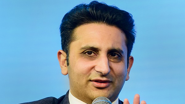 Adar Poonawalla Net Worth