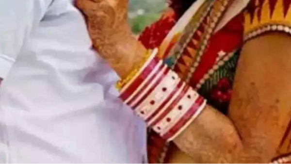 The beautiful child fled with her brother-in-law