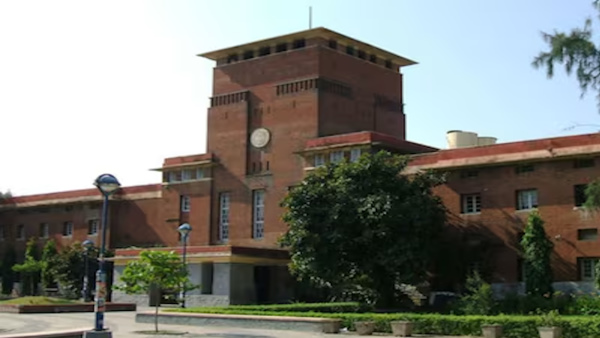 DU allegation of St Stephen College