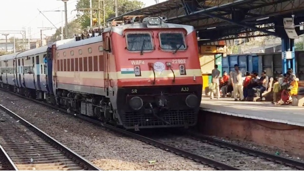 Jabalpur Railways fined for train delay
