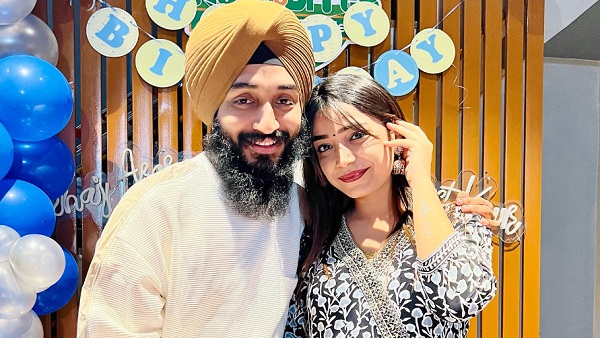 Kulhad Pizza couple Kulhad Pizza couple