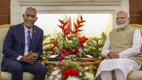 Mohammed Moizzu with PM Modi Mohammed Moizzu with PM Modi