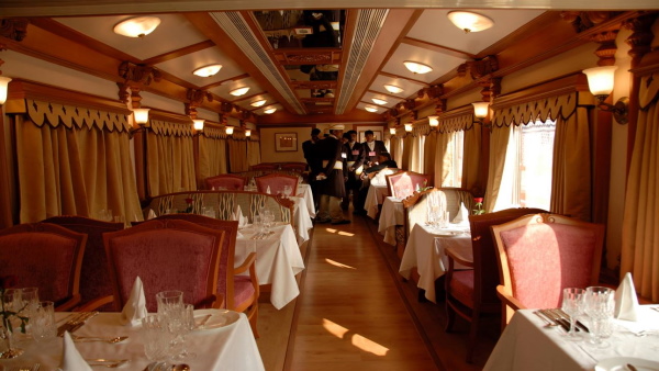 palace on wheels