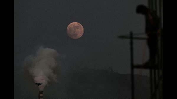 धूम्रपान छोड़ें, जीवन में एक वर्ष जोड़ें धूम्रपान छोड़ें, जीवन में एक वर्ष जोड़ें