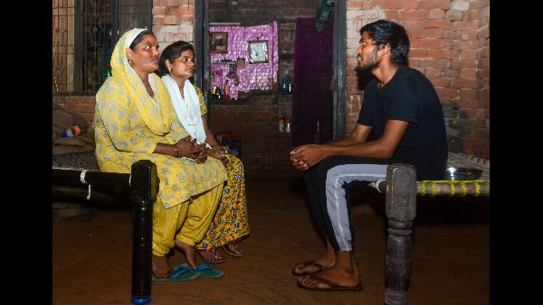  सुप्रीम कोर्ट ने दलित युवक के लिए आईआईटी सीट सुरक्षित की