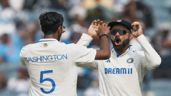 Washington Sundar and Virat Kohli