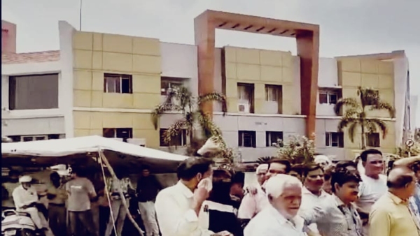 People worried about making RC and driving license smart chip contract canceled