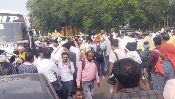 Movement of guest teachers in MP demonstration on Gandhi Jayanti many teachers fainted