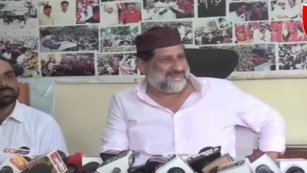 Complaint of Congress MLA Arif Masood against Yeti Narsimhanand of Juna Akhara