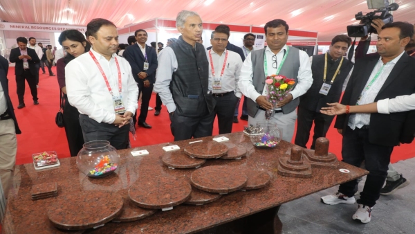 MP Mining conclave begins investors from across the country gather to increase investment in mining sector MP Mining conclave begins investors from across the country gather to increase investment in mining sector