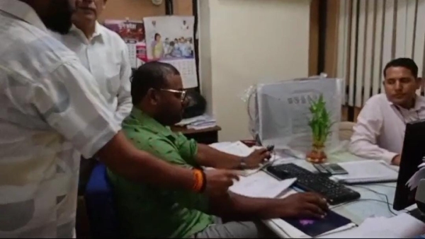 Video of indecency with female journalist in registrar office goes viral