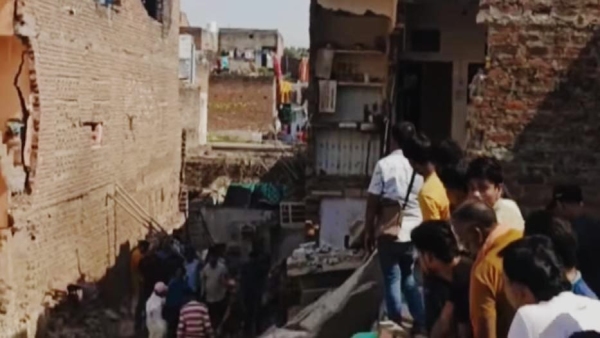 Explosion while making firecrackers in Morena search continues for people buried under debris