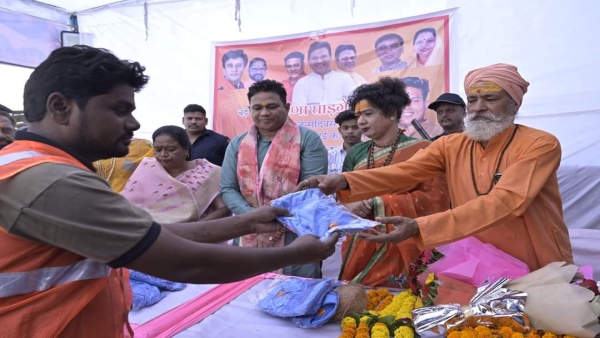 BJP leader and Jyotiraditya Scindia supporter Krishna Ghadge s birthday again made headlines