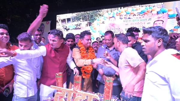 BJP leader and Jyotiraditya Scindia supporter Krishna Ghadge s birthday again made headlines
