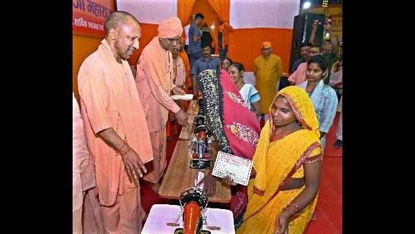  आदित्यनाथ की टिप्पणी पर चेतावनी