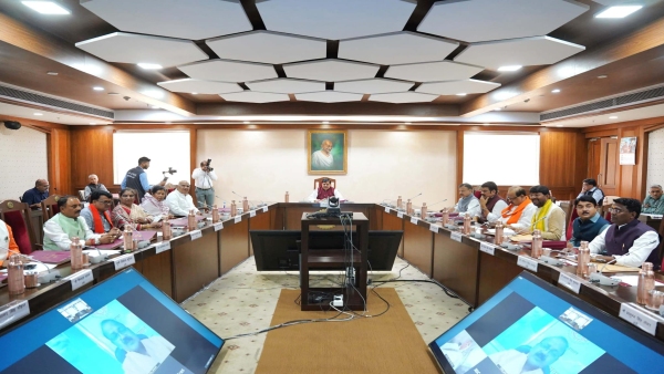 important decisions for solar energy and development in MP cabinet meeting CM Mohan Yadav