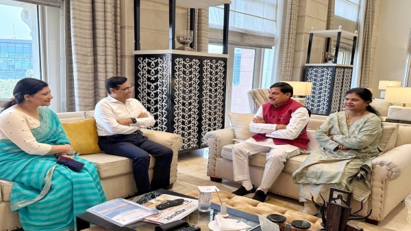 IPS officer Manoj Sharma met CM Mohan Yadav in Mumbai saluted his struggles b