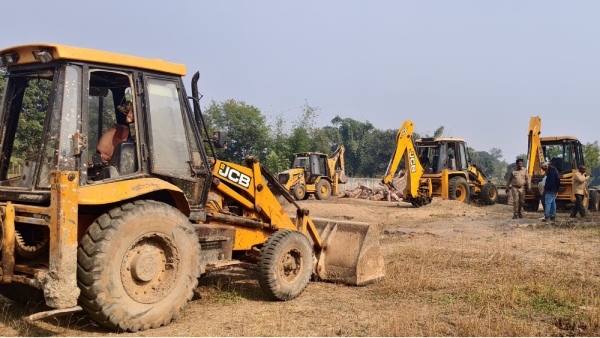 4 bulldozers ran in Mauganj Mauganj