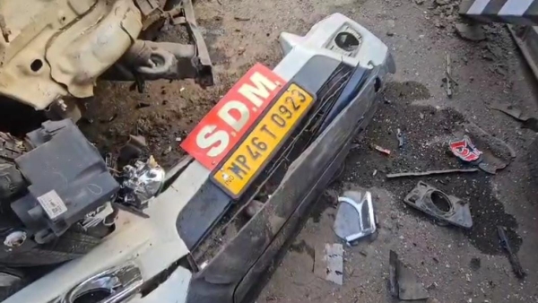 SDM Scorpio accident car going in wedding procession in Khargone two killed five affected