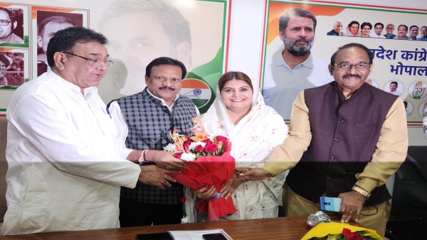Newly appointed working president of Mahila Congress Noori Khan takes charge in PCC